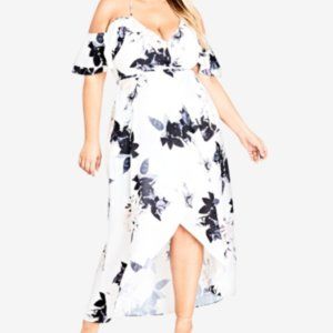 City chic Cream Floral size M 18. New in package
